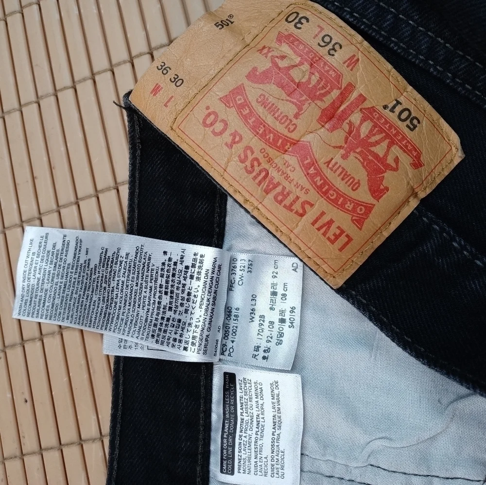 Levi's 501xx men's black jeans. Button fly. Sz 36x30. B101 6pm